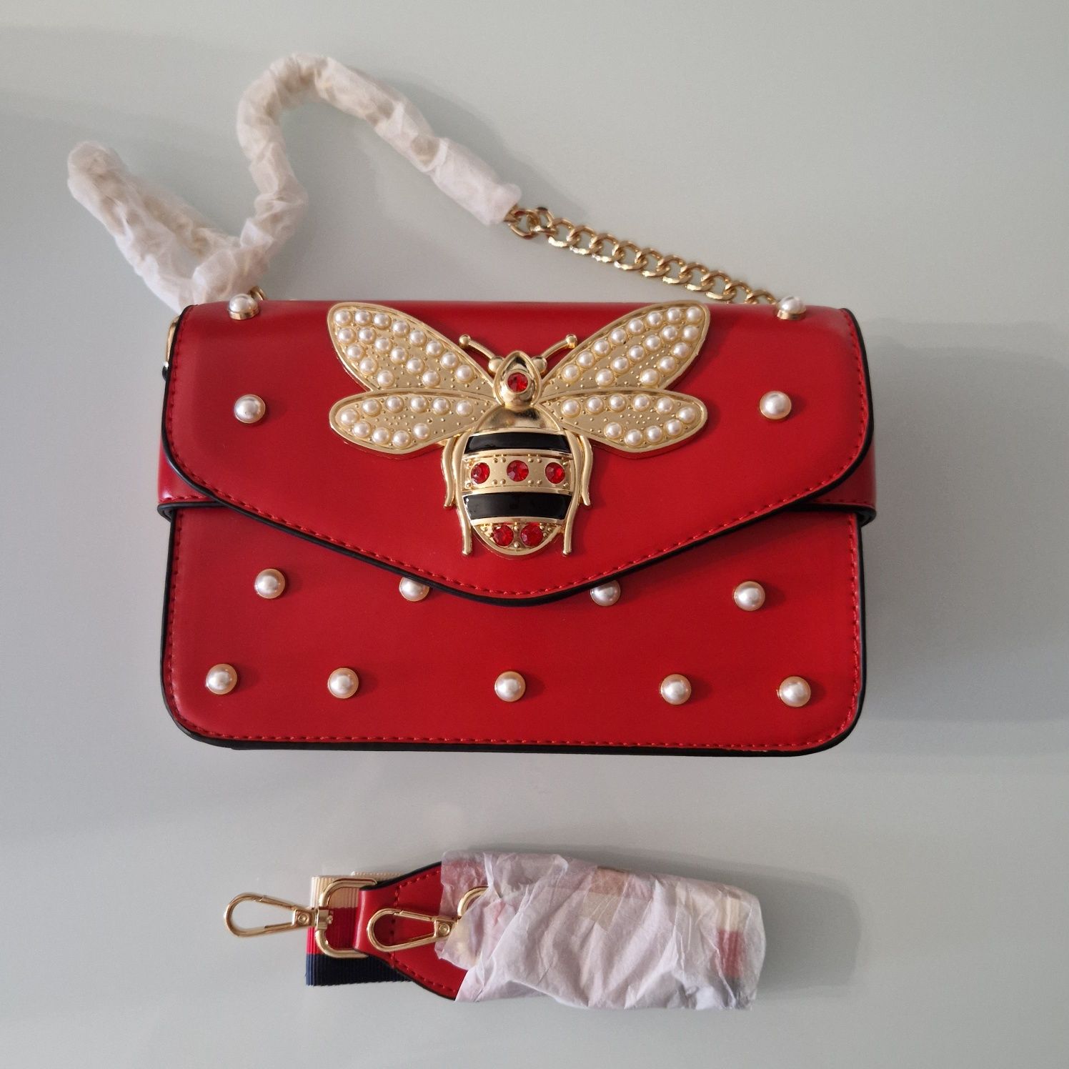 Дамски чанти по модел на Gucci Broadway Bee Mini Shoulder Bag