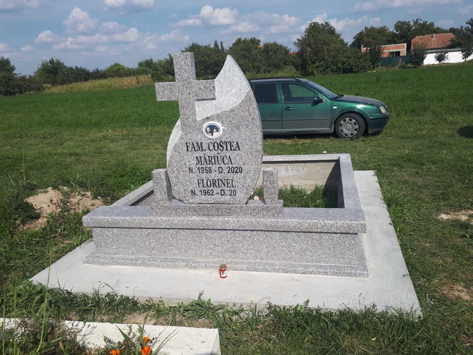 Lucrari monumente funerare ,mozaic, marmura si granit ,fotoceramice.