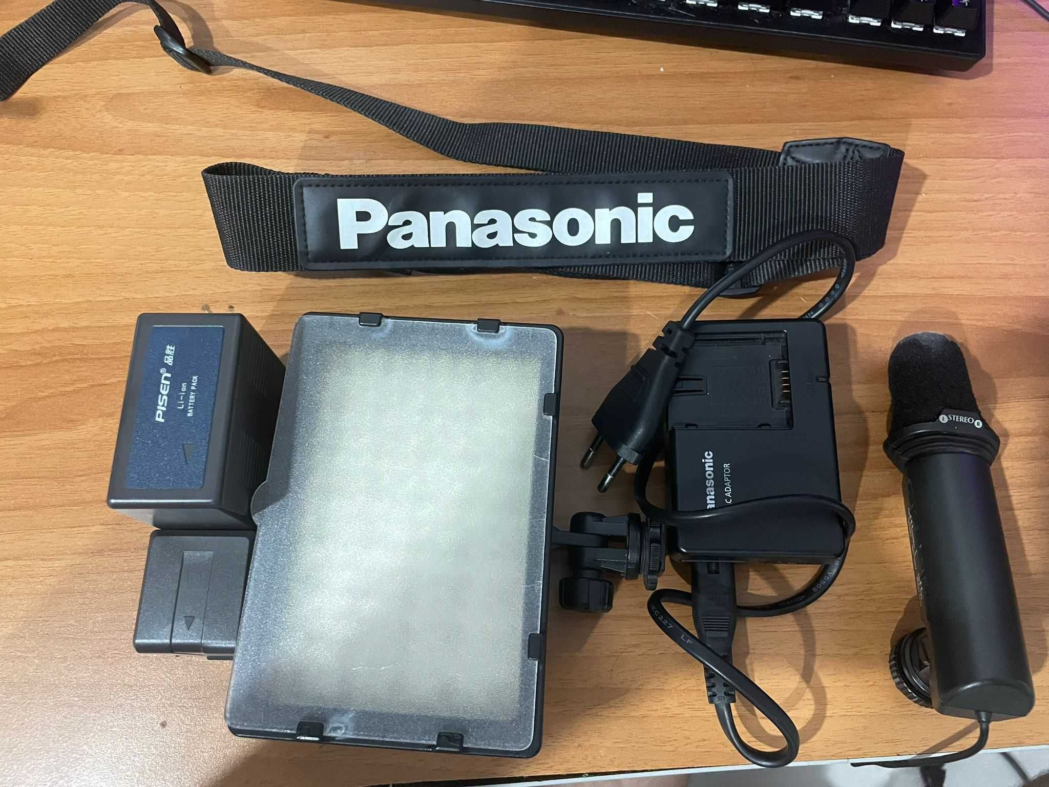 Camera Video Panasonic HDC-MDH1 sau schimb