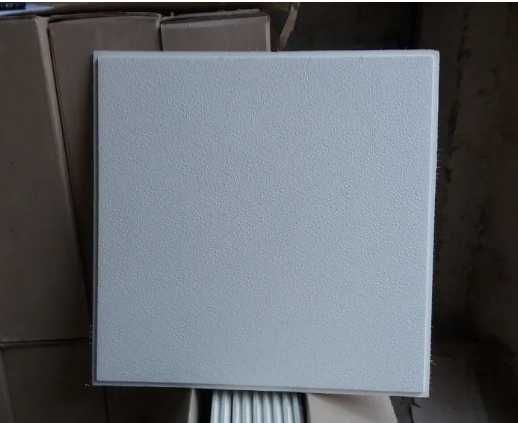 Армстронг Потолки, Armstrong