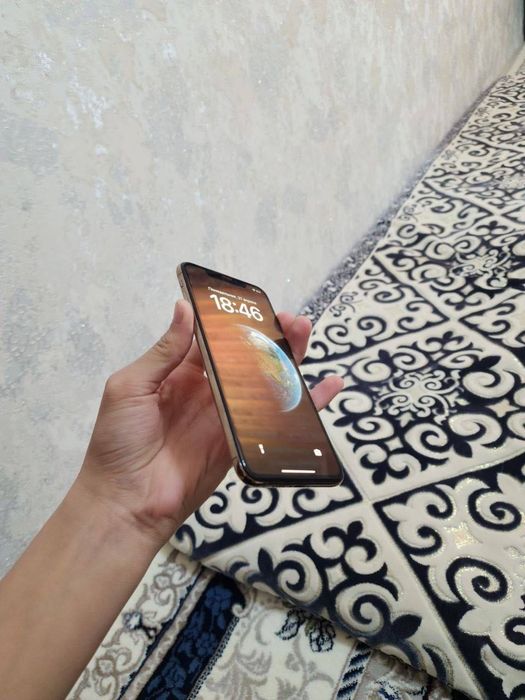 Iphone xs max 1.300 64gb