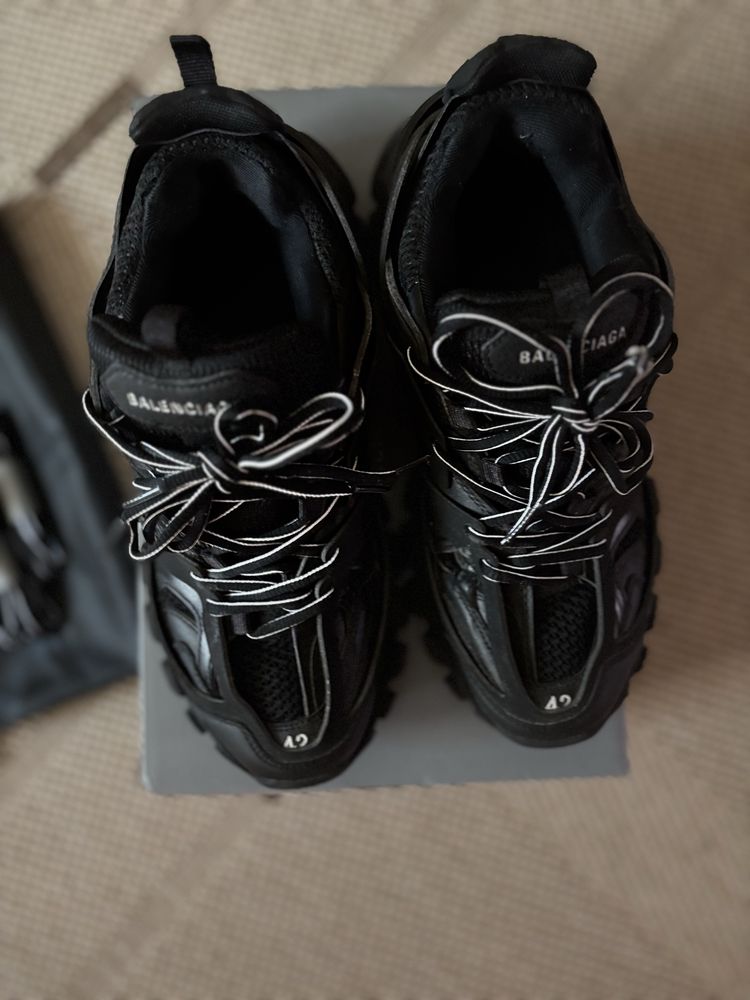 Balenciaga track - като чисто нови
