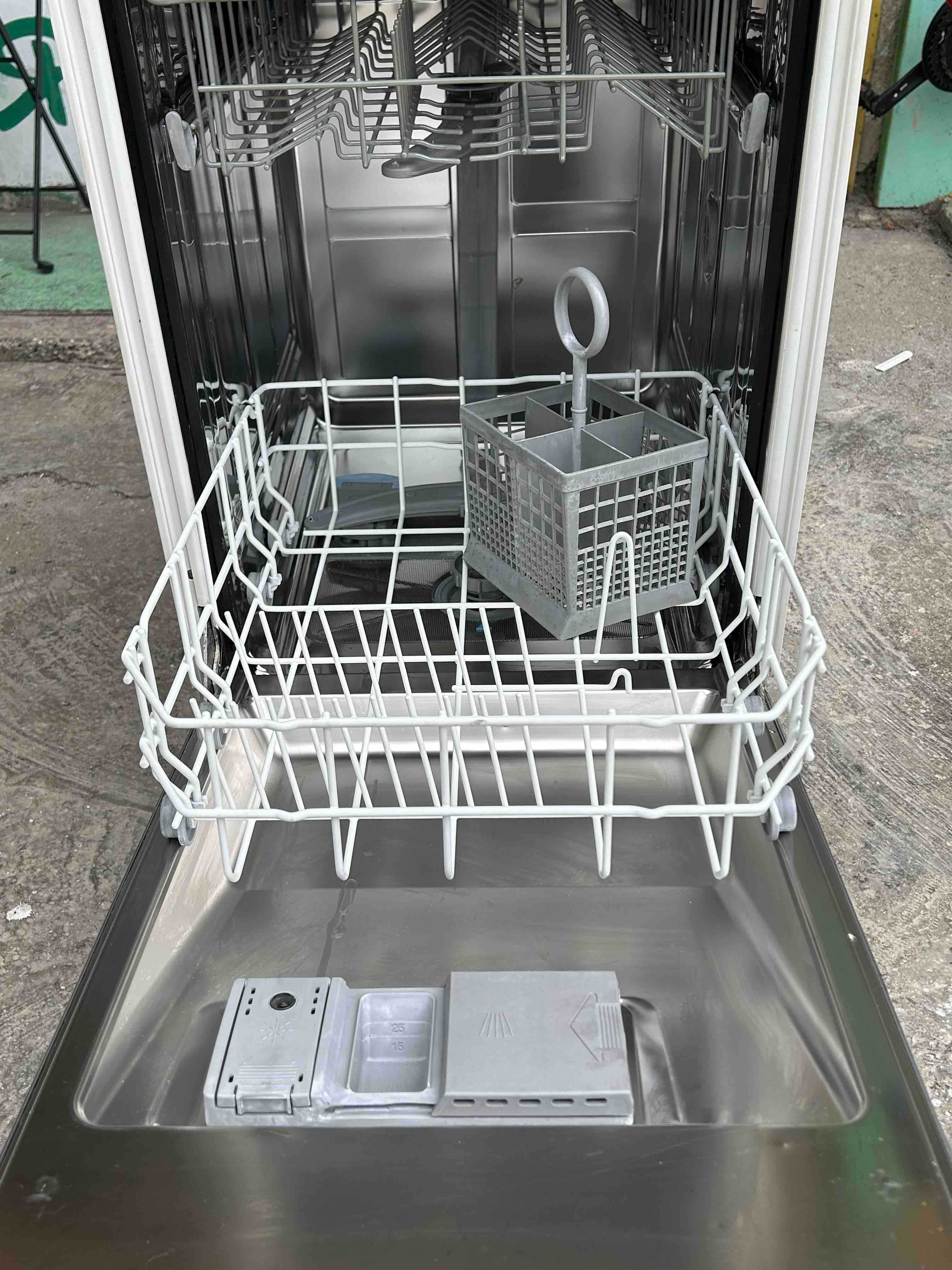 Съдомиялна за пълно вграждане 45 cm Siemens SF