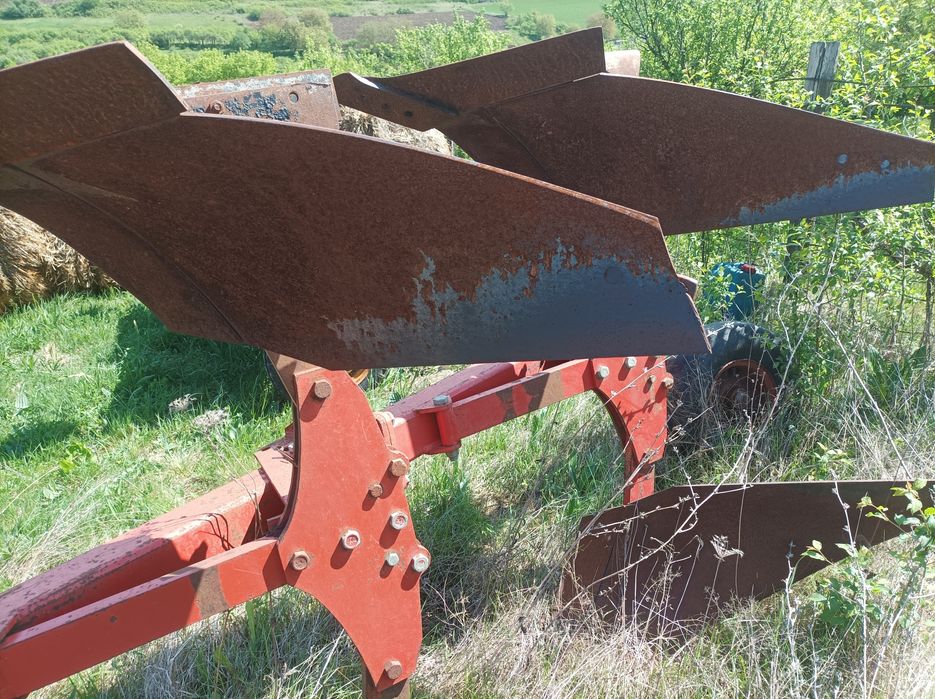 Plug 3+1 Gregoire Besson