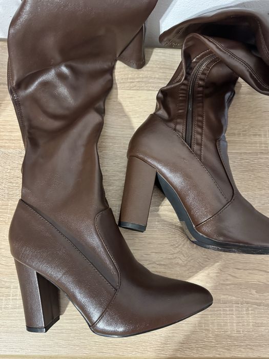 Чизми дълги ботуши