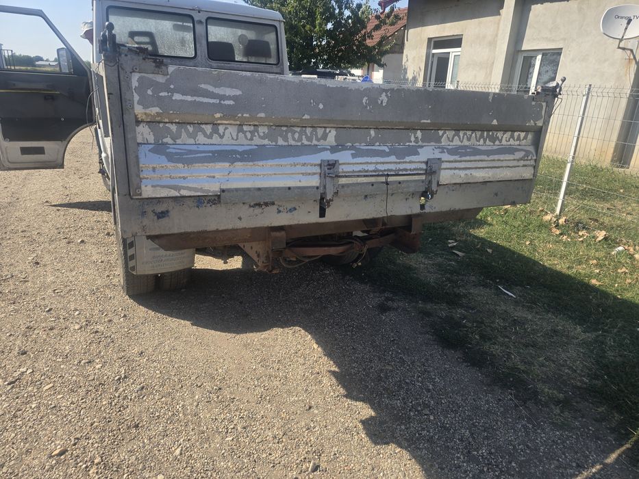 Bena basculabila pe cutie iveco daily