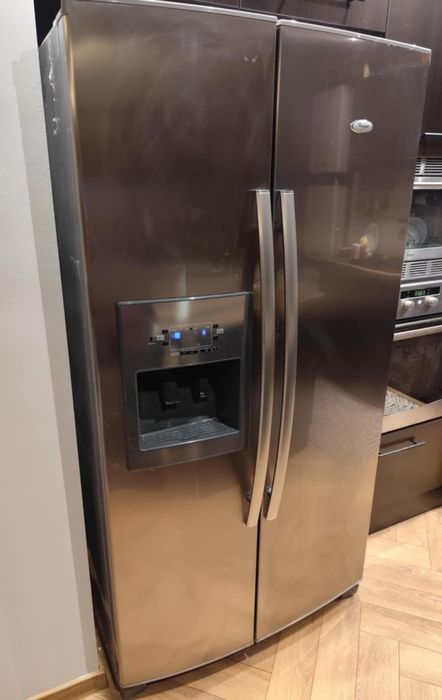 Хладилник Whirpool side by side