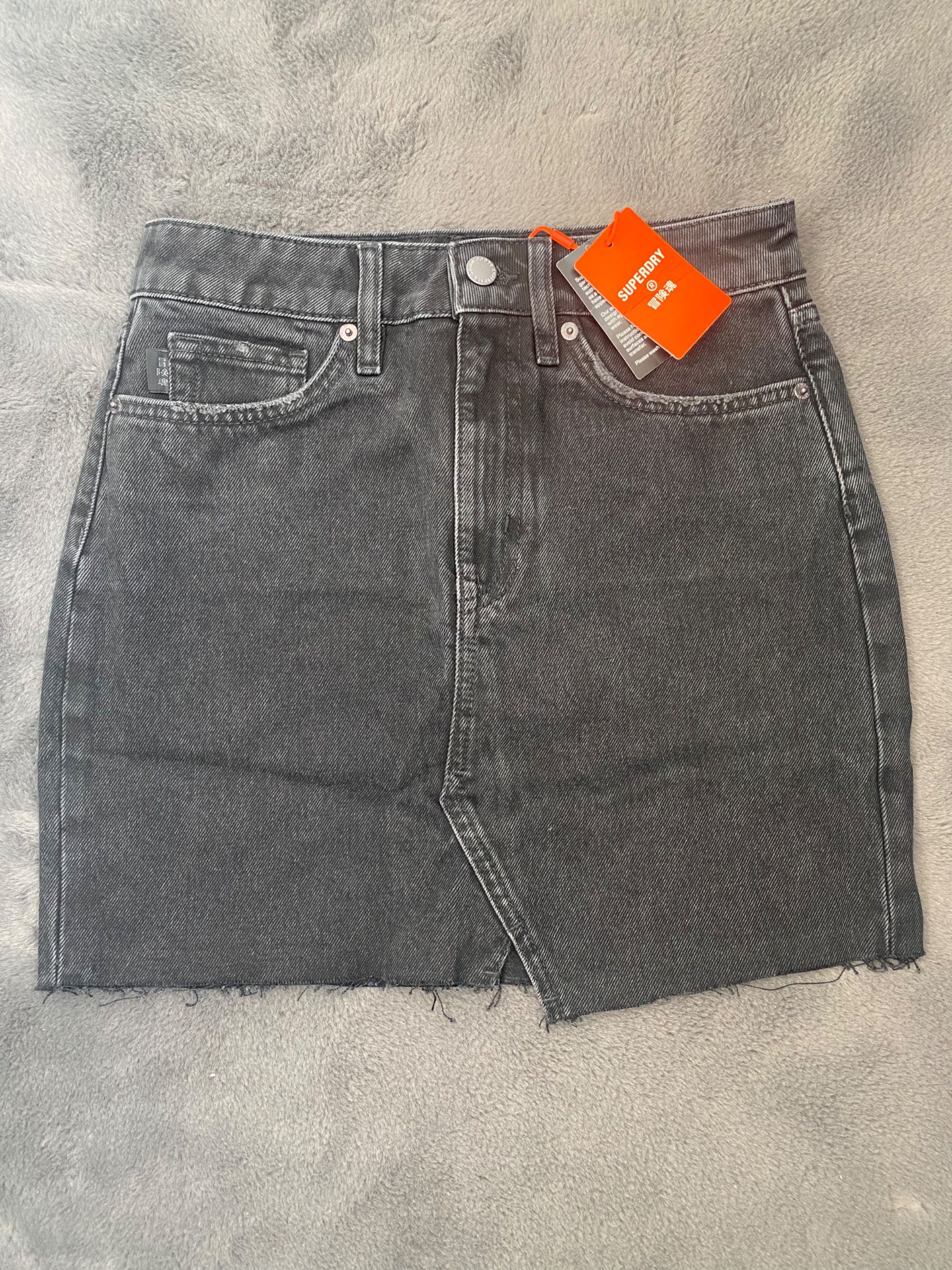 Дамска къса пола Superdry, W27