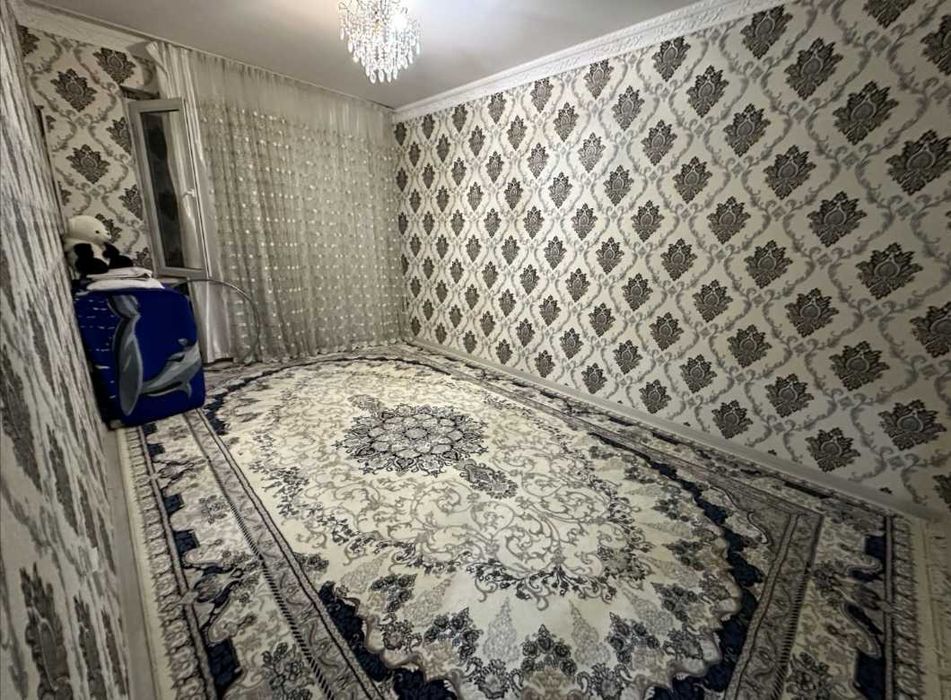 4 xonali Feruza massivda