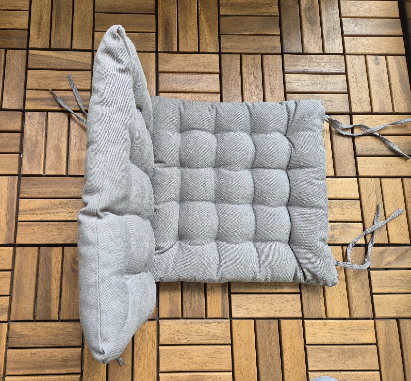 Perna scaun | gri inchis | 38x38x6 cm