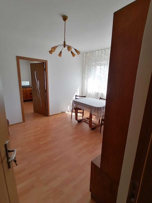 Proprietar, ultracentral,3 semi, 300 euro