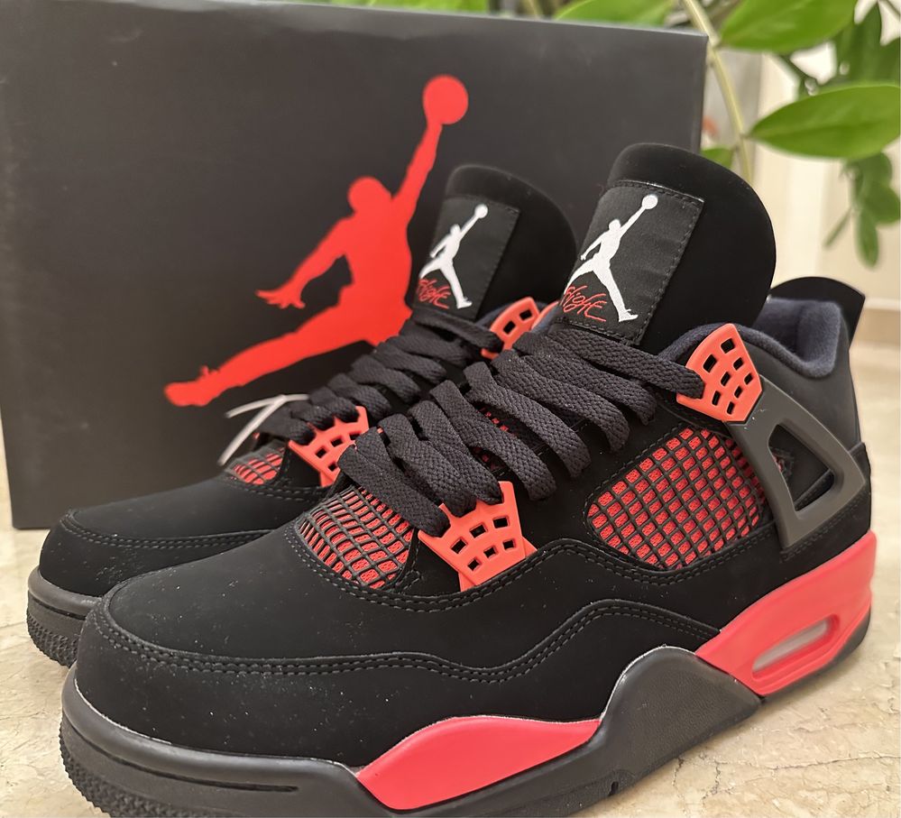 Jordan 4 Red Thunder Marimi 36-47.5 in stoc acum