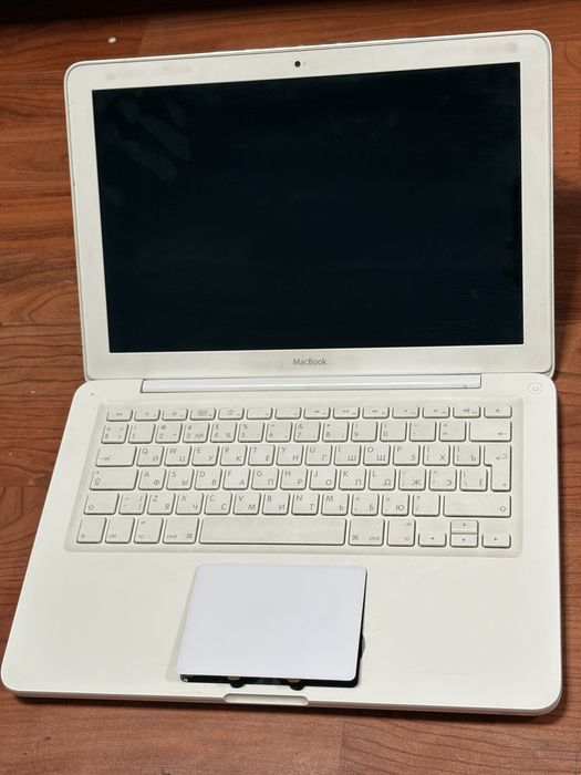 Продаю macbook на запчасти
