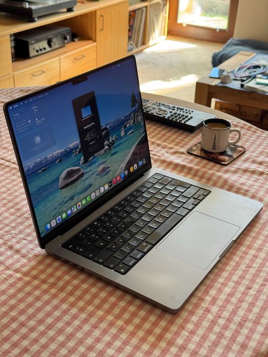 Apple Macbook Pro 14", M1 Pro, 16GB RAM, 1TB SSD