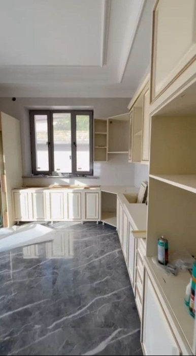 Sotiladi Дом Мирабад Махаля Карасу 8,21 сотки 3 уровня ор. Рисовый