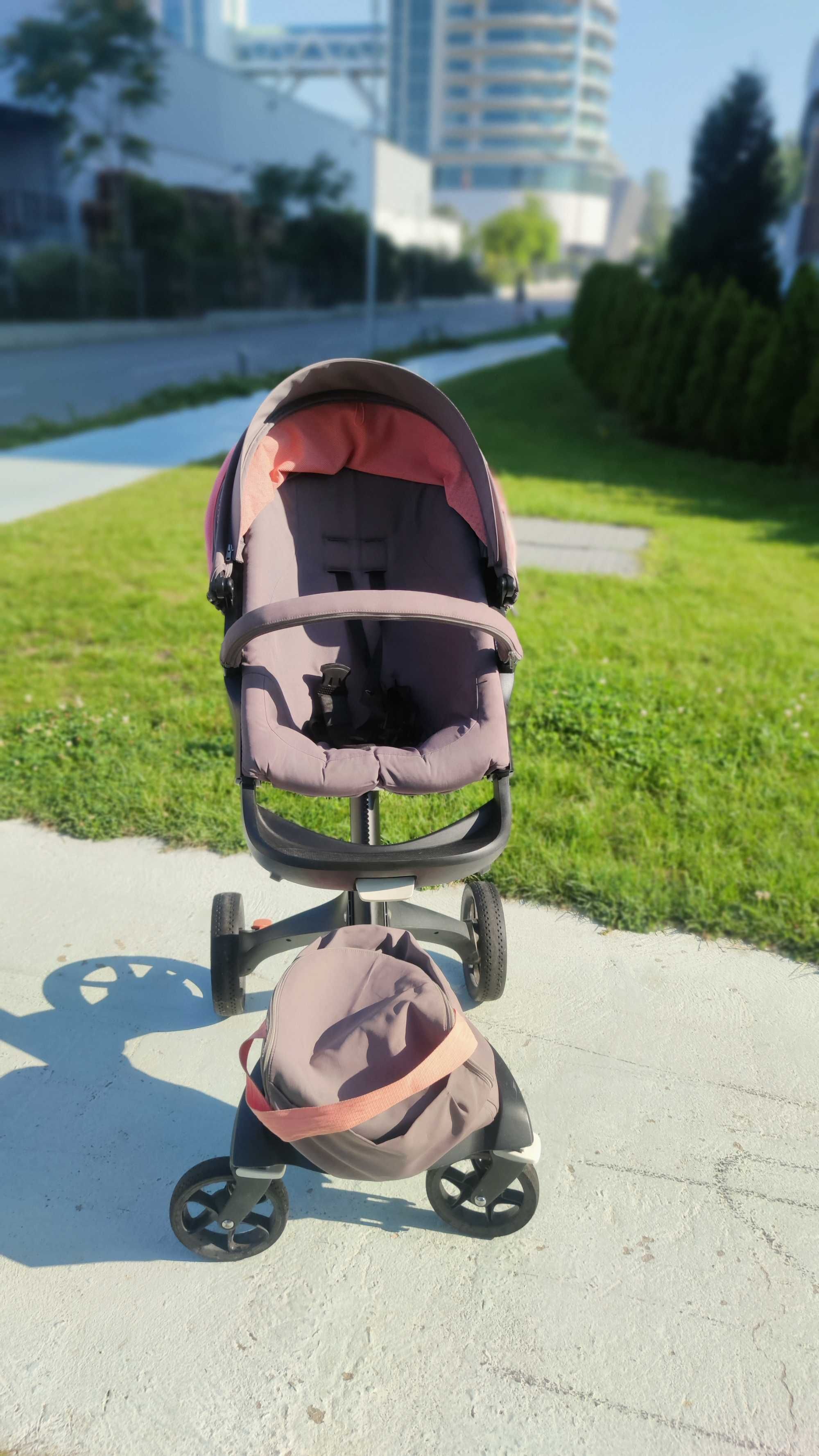 Stokke Xplory V5 Coral Limited edition