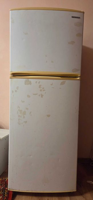 Продам холодильник