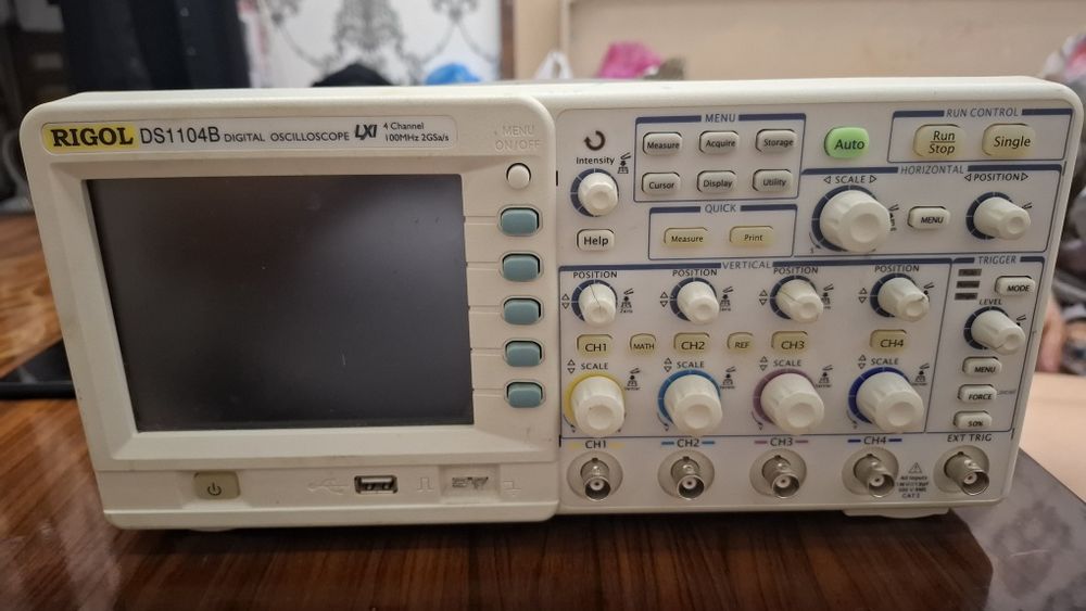 Осциллограф Rigol DS1104B