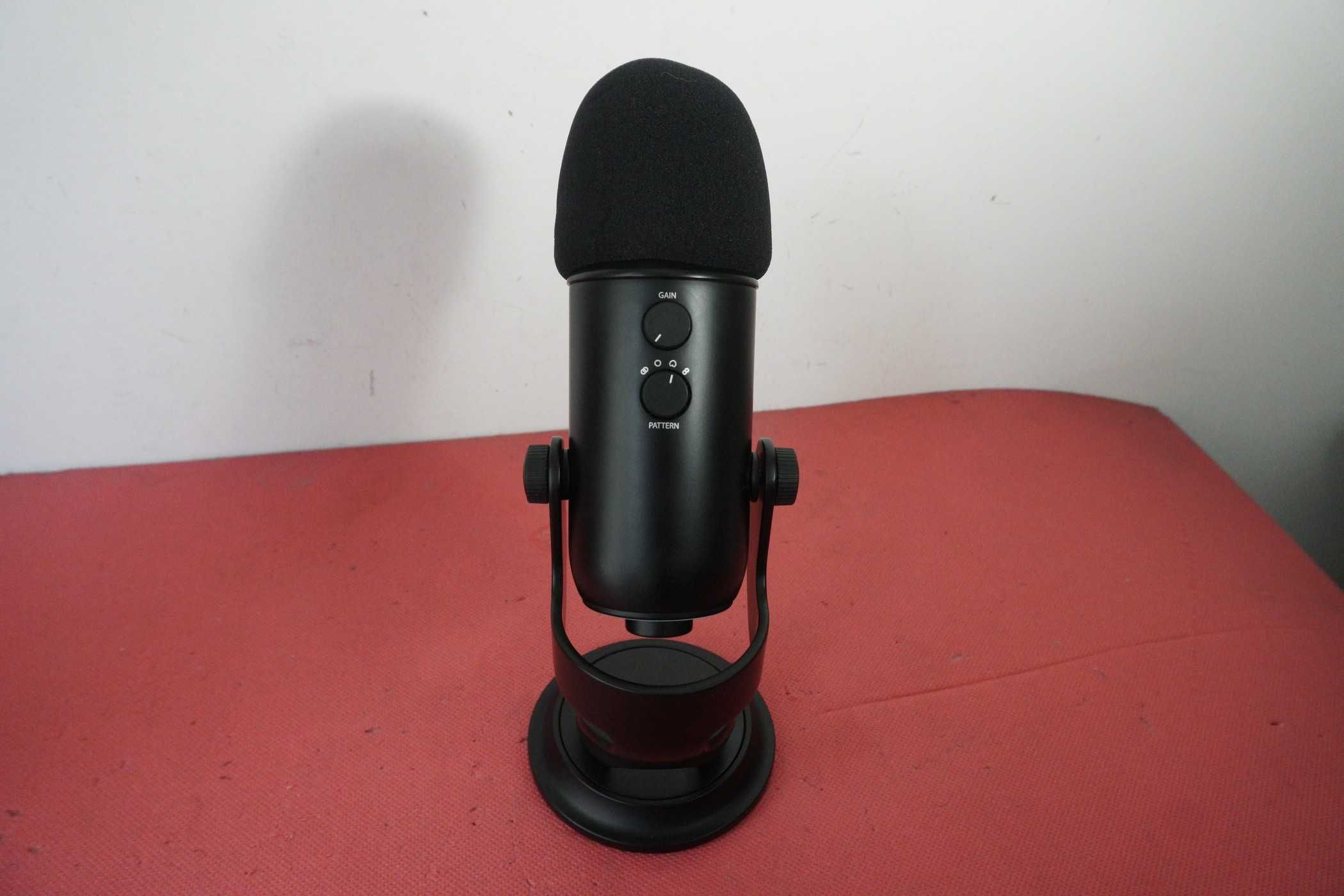 Професионален USB Микрофон Logitech Blue Yeti Черен/ Вкл.ДДС