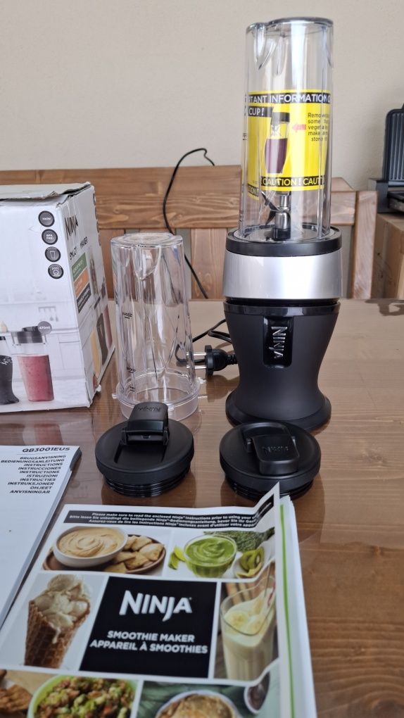 Блендер,смути Nutri Ninja Foodi, 700W, 2x470 мл, 18000 об/мин.
