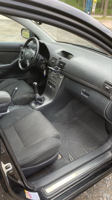 Toyota avensis 2.0 diesel