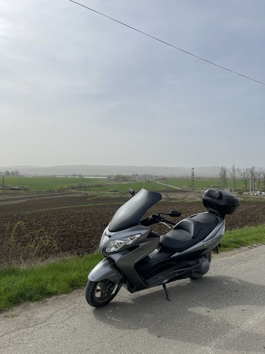 Suzuki Burgman 400