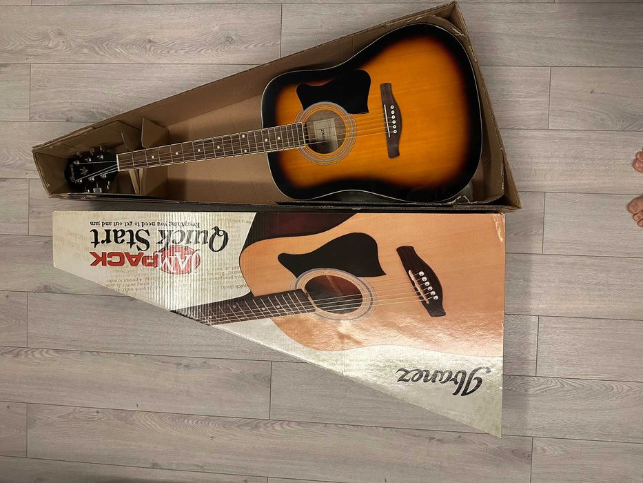Set chitara acustica Ibanez JamPack QuickStart