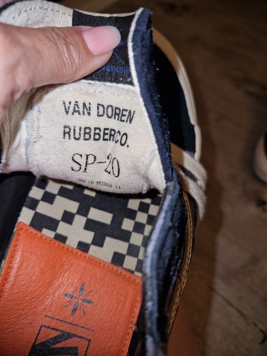 Vans Vault SK8-Lo, colaborare cu
Taka Hayashi,