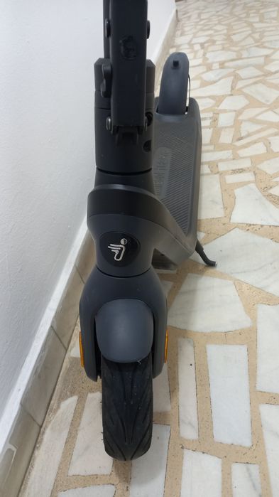 Trotineta electrica ninebot e2 pro 2024