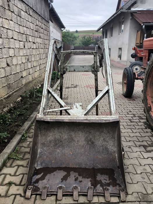 Tractor Steyr 650 cu incarcator frontal/baloti