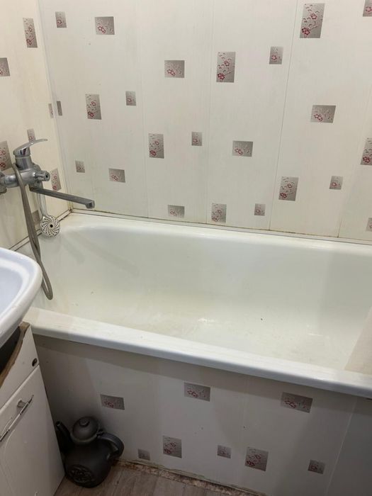 Поодам ванную бу.