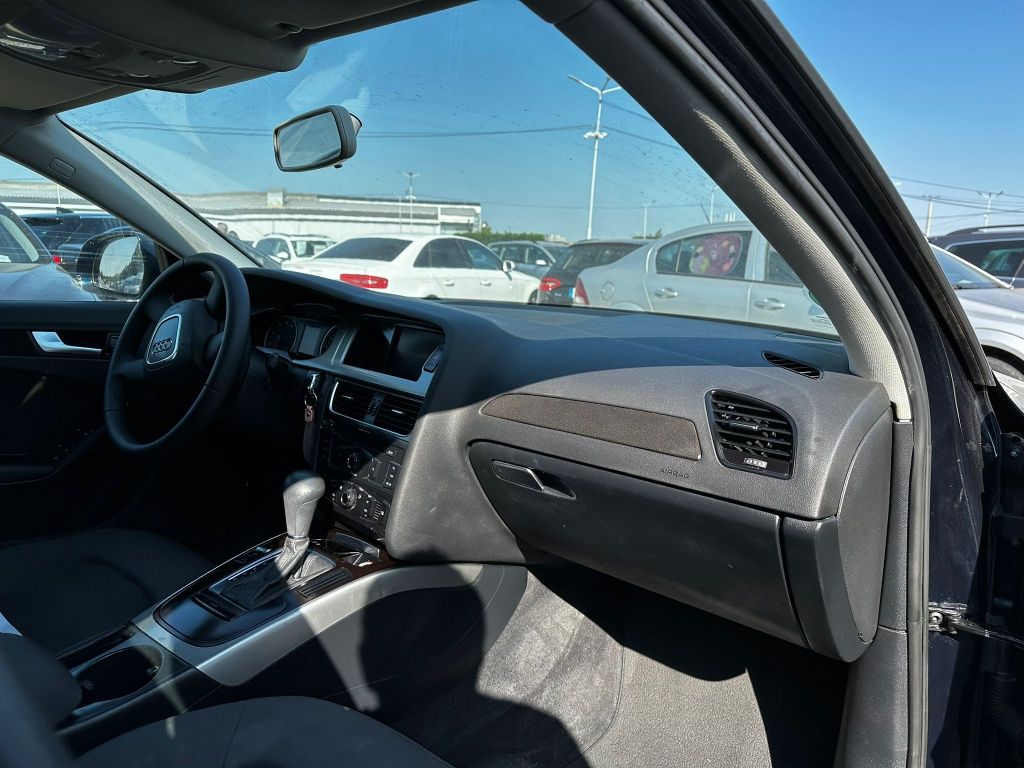 2008 Audi A4 B8 - 1.8TSI Automat - Clima * Senzori * Nav
