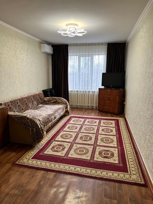 Ковер 200х300 в хорошем состоянии