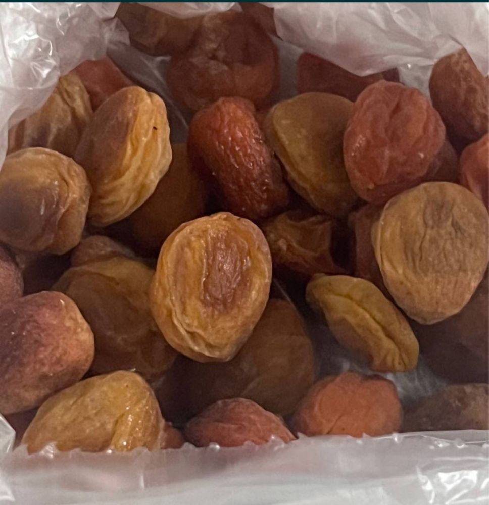 Bizda arzonroq insof sari Tayor qurtilgan turshakla sotladi shirin !!!