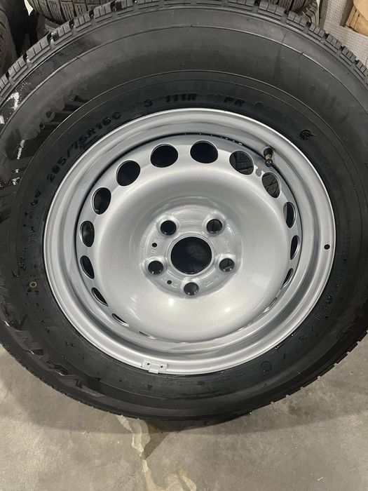 205 75 16C Гуми с джанти