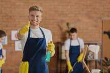 Servicii de curatenie casa birouri