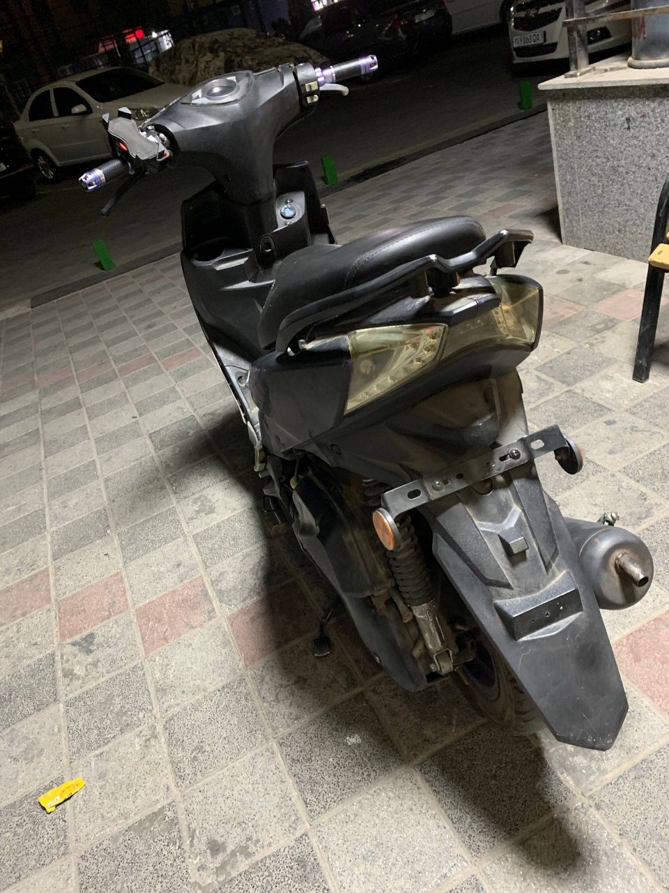 Bòlip tòlashga Srochna Znen skuter sotiladi