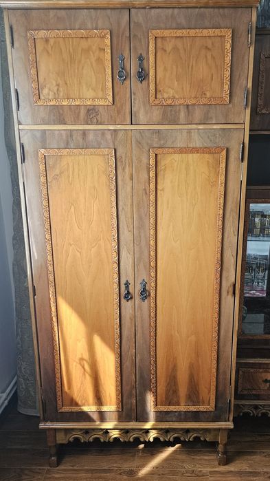 Vând mobila Luxor în stare impecabila