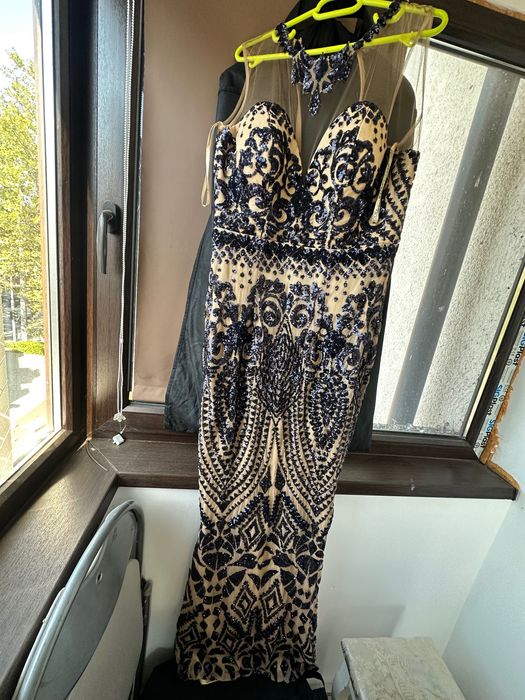 Rochie de ocazie, lucrată manual, deosebita