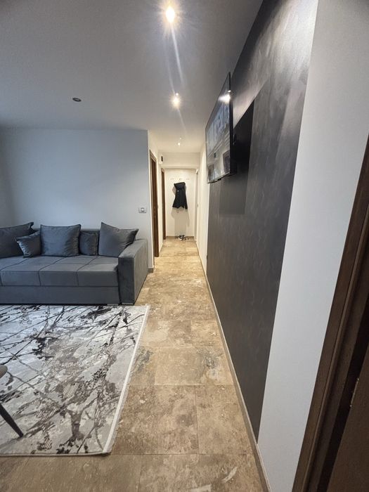 Inchiriez Apartamen