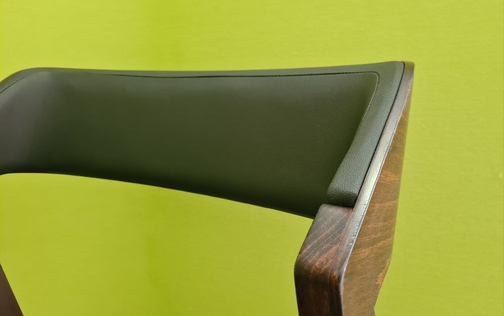 Scaun dining lemn masiv Ton Merano