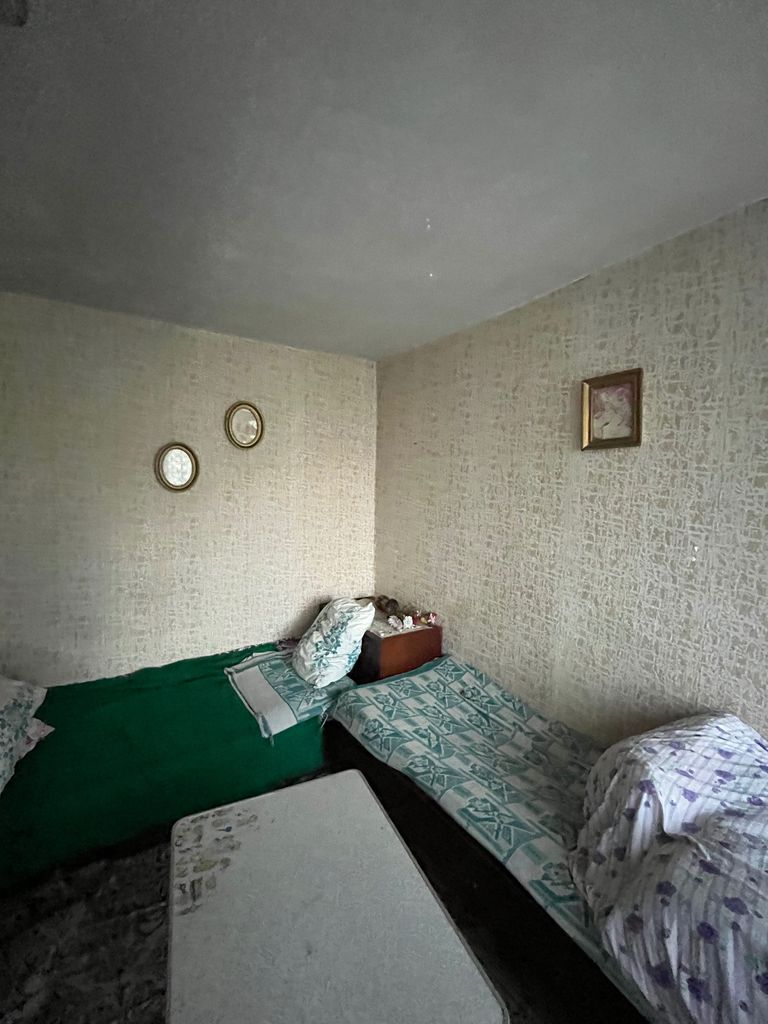 Продава се Къща в Ботевград - 780 кв.м за 33 €/кв.м - Снимка #4
