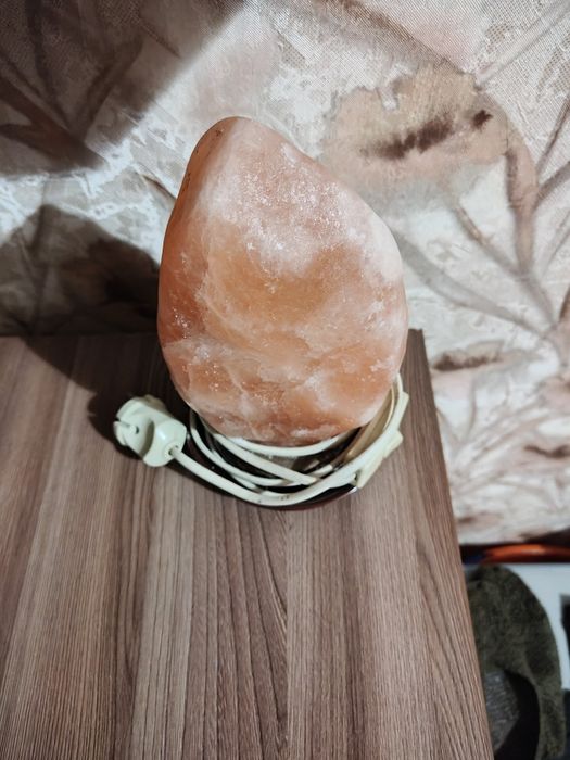 Продам солевую лампу.