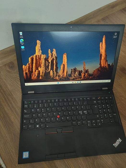 Laptop Lenovo Thinkpad P51 statie grafica sau gaming i7 Nvidia Quadro
