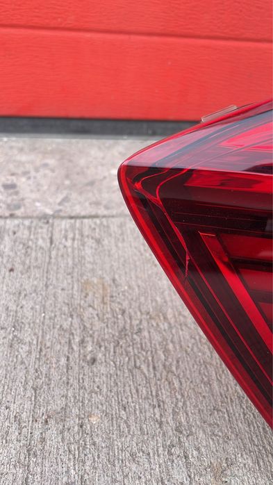 Vw Polo Заден ляв стоп с лека пукнатина
