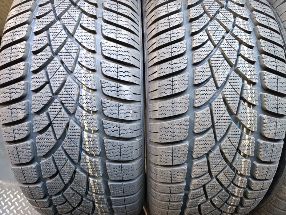 Anvelope de iarnă noi 235 45 19 Dunlop