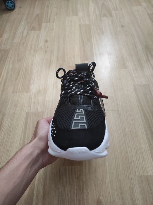 Versace chain reaction black and white