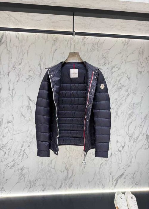 Geaca Moncler Tenebres cu puf barbati