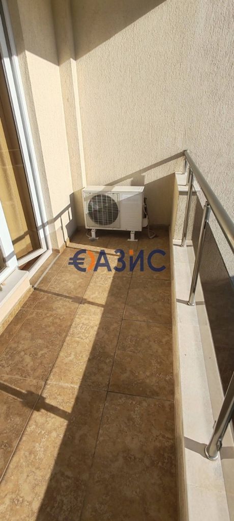 Продава се Двустаен апартамент в Свети Влас - 75 кв.м за 1187 €/кв.м - Снимка #11