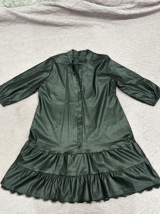 Продам платья 52 размера